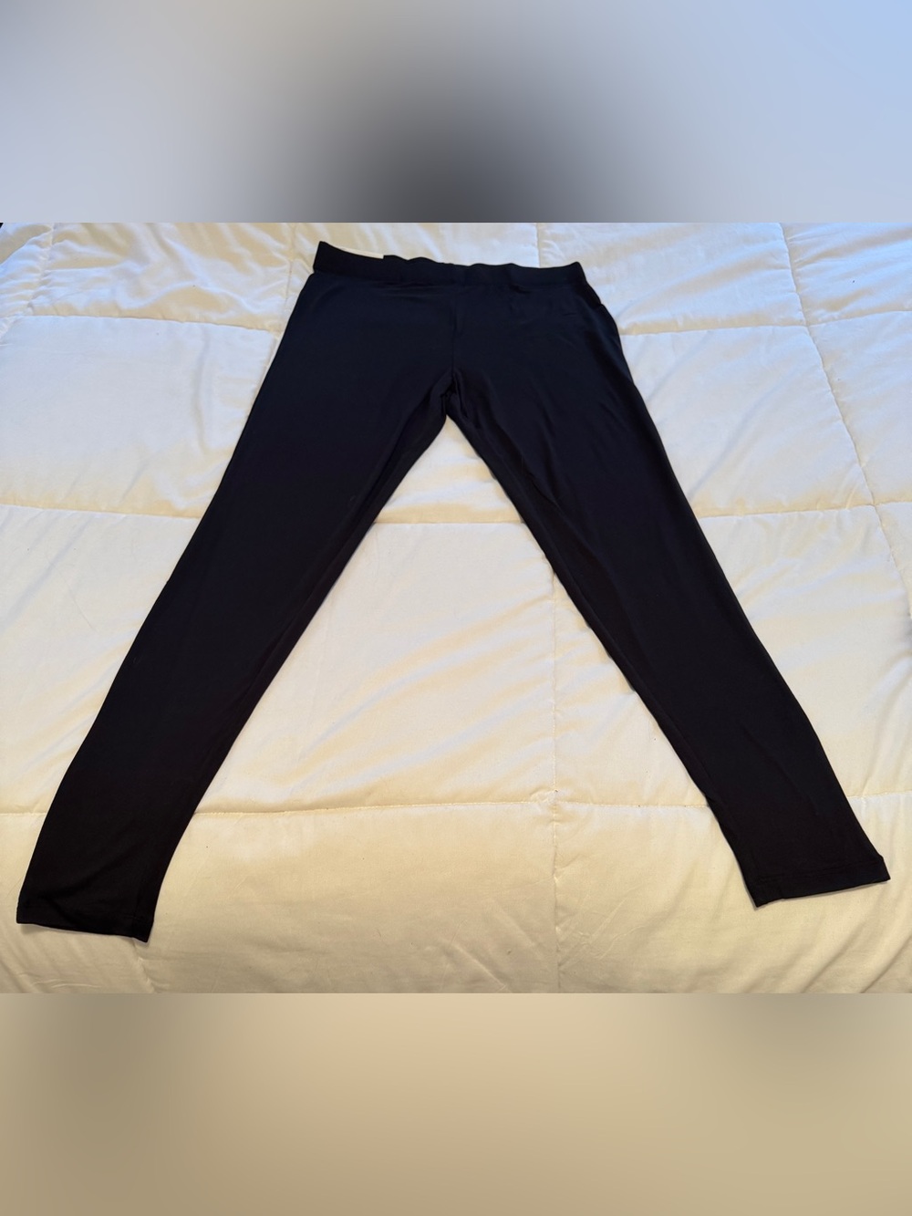 Serra Black Leggings - New, note only one pair